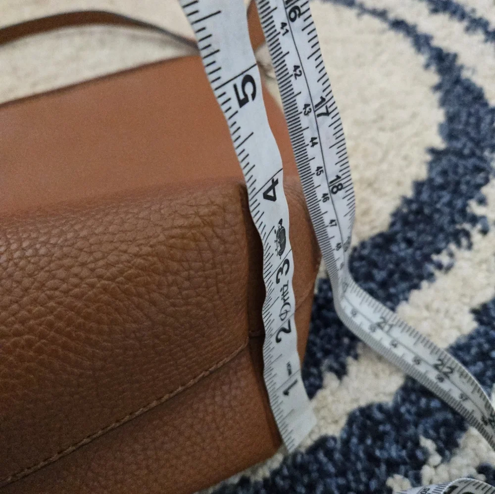 Vintage Guess Brown Textured Shoulder Bag Gold Details - Picture 12 of 14